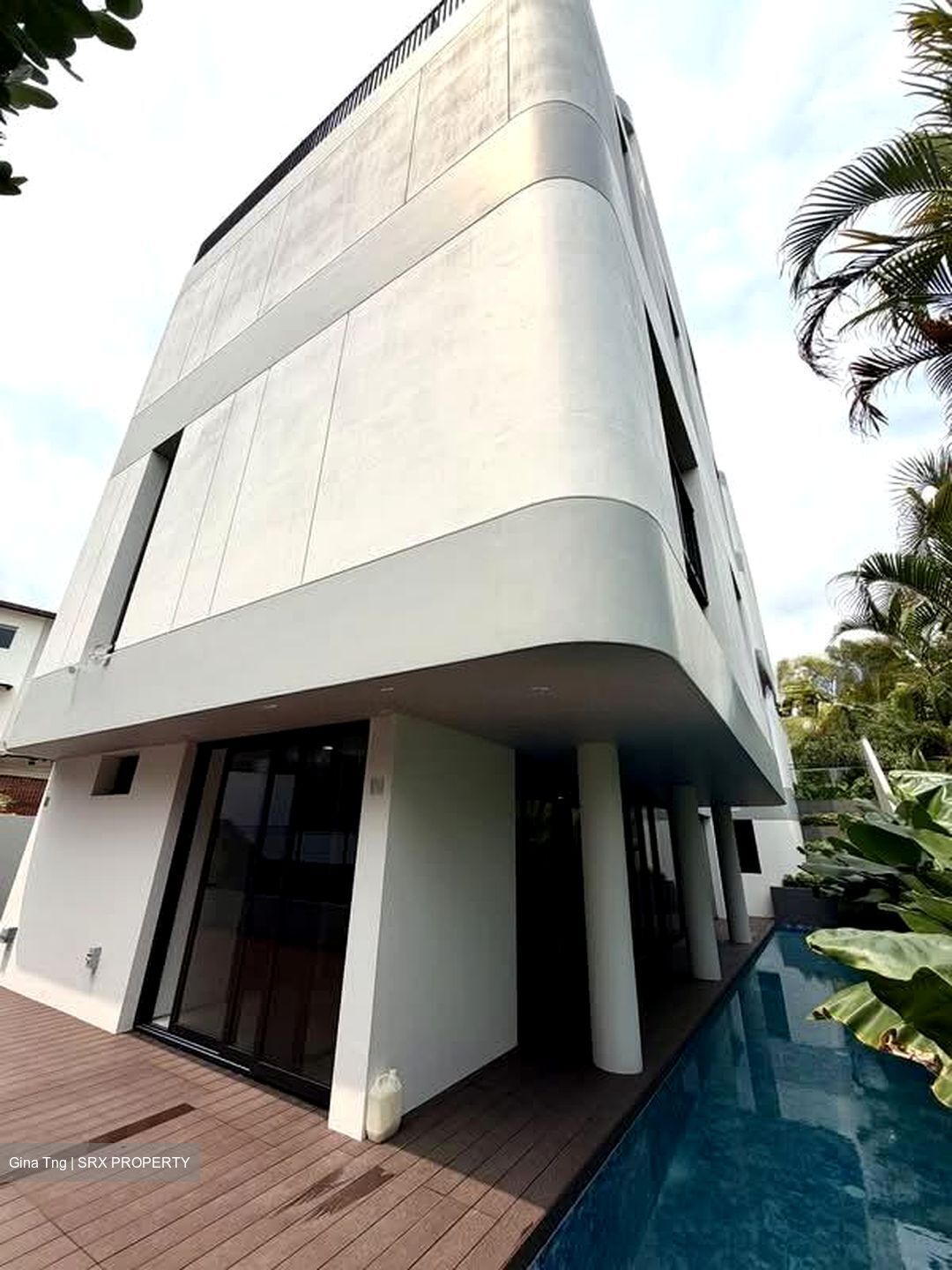Grove Drive (D10), Detached #550087921